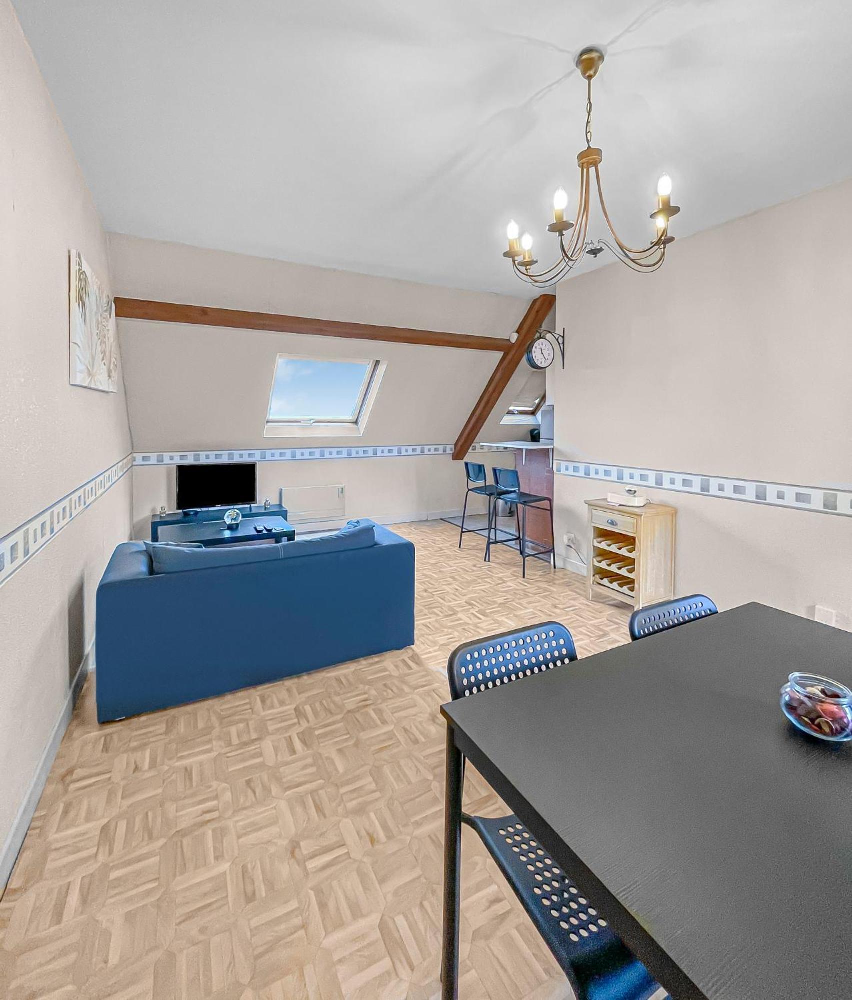 Pied-A-Terre A Montlucon Apartment Exterior photo